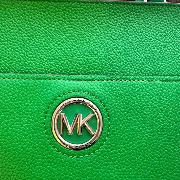 Palm Green Michael Kors Samira Large Pebbled Leather Tote Bag--"Palm Green" - Picture 2 of 8
